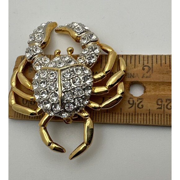 Whimsy 90s Crab Brooch Pin Crystal Rhinestone Gold Tone Shiny Colorful Sparkle - Picture 9 of 10